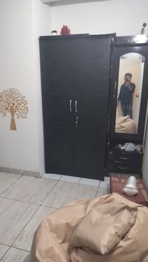 Furnished Amenities in 2 BHK Apartment at Jm Orchid, Sector 76 – for Rent