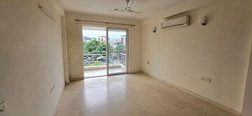 Room in 5 BHK Villa at Emaar Marbella, Sector 66 – for Sale