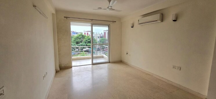 Room, emaar-marbella 5 Bedroom 8120 Sq.Ft. Villa In Sector 66 Gurgaon 9959324