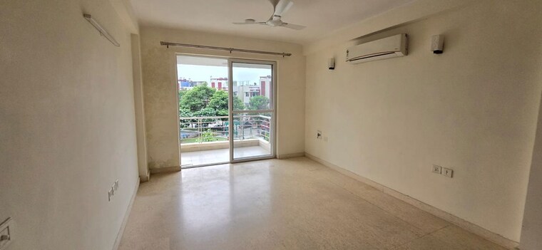 Room, emaar-marbella 5 Bedroom 8120 Sq.Ft. Villa In Sector 66 Gurgaon 9959324