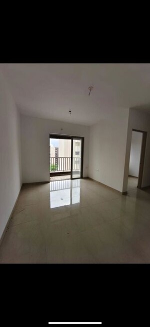 Room in 2 BHK Apartment at Elitra Casa Rio, Dombivli East – for Rent