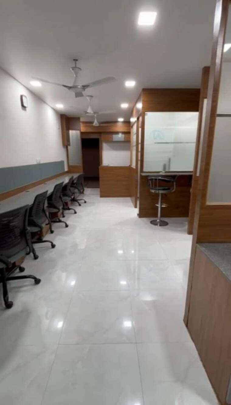 Kitchen, vaishnodevi circle Commercial Office Space 1050 Sq.Ft. In Vaishnodevi Circle Ahmedabad 9959355