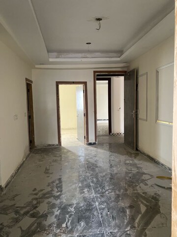 Room in 2 BHK Builder Floor at Sunshine Apartments Sector 73, Sector 73 – for Sale