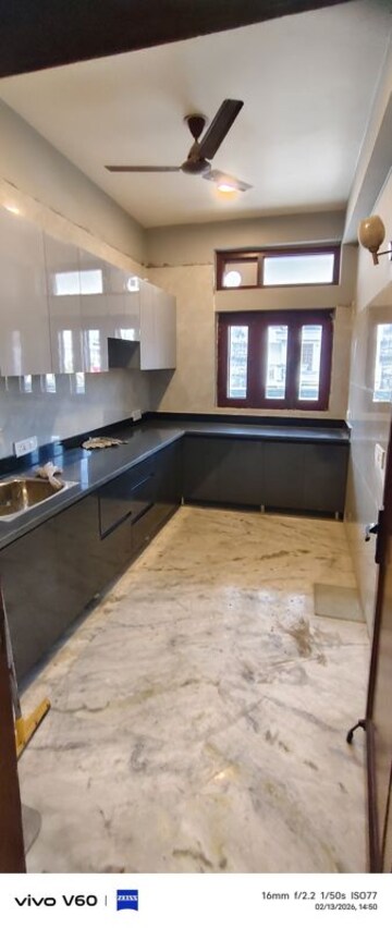 Kitchen in 2 BHK Independent House at RWA Apartments Sector 39, Sector 39 – for Rent