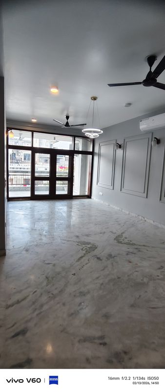 2 BHK + Study Room 162 Sq.Mt. Independent House in RWA Apartments Sector 39