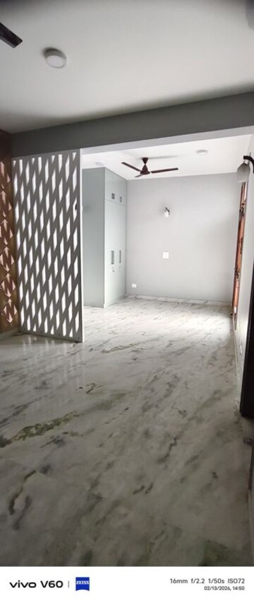 Room in 2 BHK Independent House at RWA Apartments Sector 39, Sector 39 – for Rent