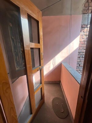 Furnished Amenities in 2 BHK Independent House at Shivanand Nagar – for Rent