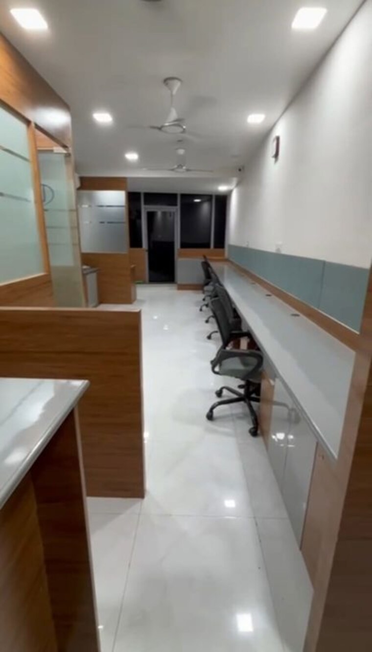 Kitchen, vaishnodevi circle Commercial Office Space 1050 Sq.Ft. In Vaishnodevi Circle Ahmedabad 9959454