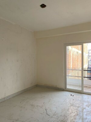 Room in 2 BHK Builder Floor at Sunshine Apartments Sector 73, Sector 73 – for Sale