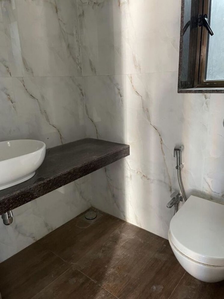 Bathroom, jyoti-sukriti 2 Bedroom 785 Sq.Ft. Apartment In Goregaon East Mumbai 9959443