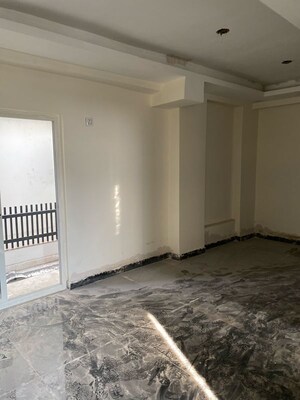 Room in 2 BHK Builder Floor at Sunshine Apartments Sector 73, Sector 73 – for Sale