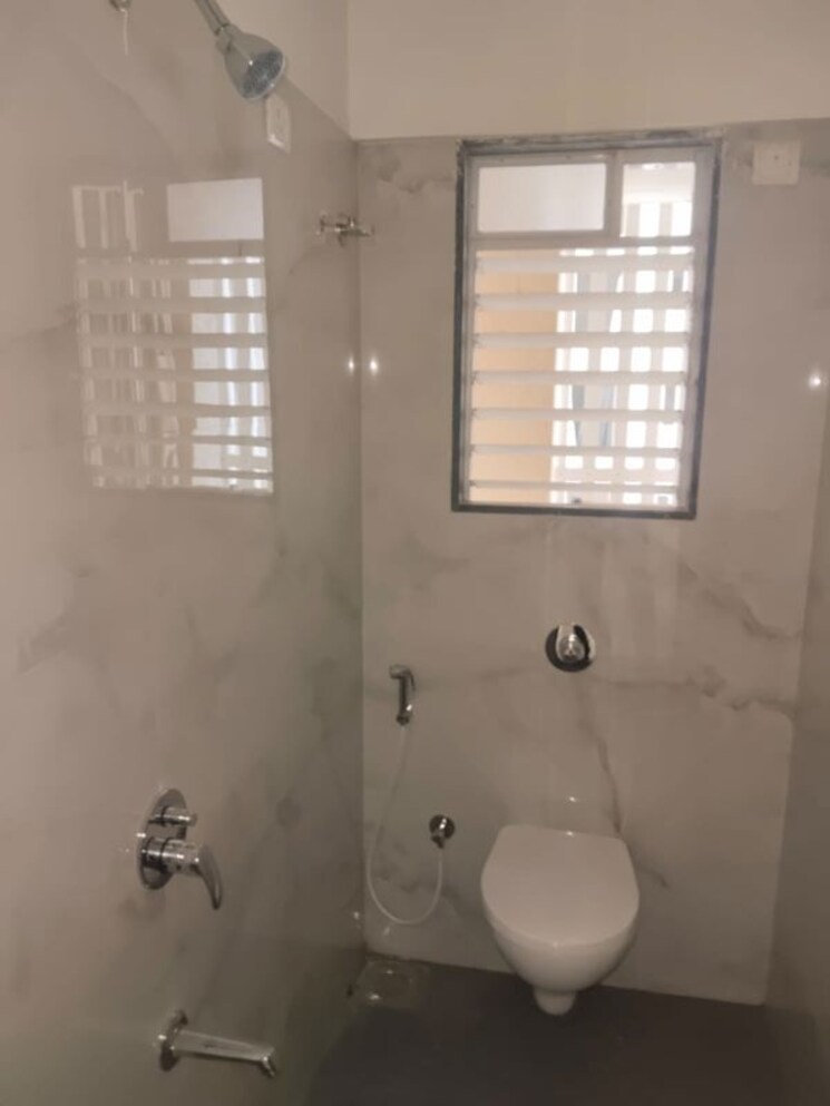 Bathroom, ace-enclave 1 Bedroom 550 Sq.Ft. Apartment In Ghodbunder Road Thane 9959735