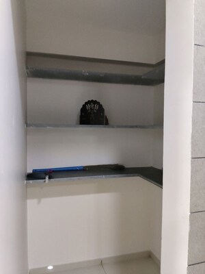 Furnished Amenities in 3 BHK Apartment at Naranpura – for Rent