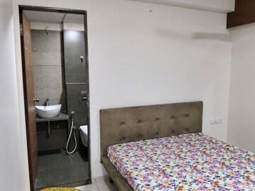 Bedroom in 3 BHK Apartment at Naranpura – for Rent