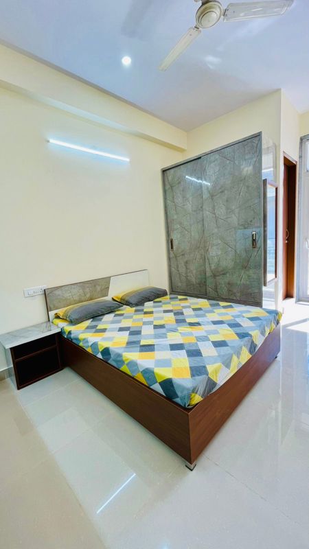 1 BHK Independent House For Rent in Sector 23A