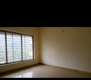 Room in 1 BHK Apartment at Kalpataru Hills Phase II, Manpada – for Rent