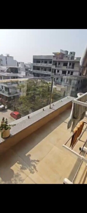 Balcony in 3 BHK Builder Floor at Sector 16 – for Rent