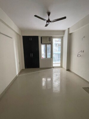 Room in 2 BHK Apartment at Mittal Rajnagar Residency, Raj Nagar Extension – for Rent