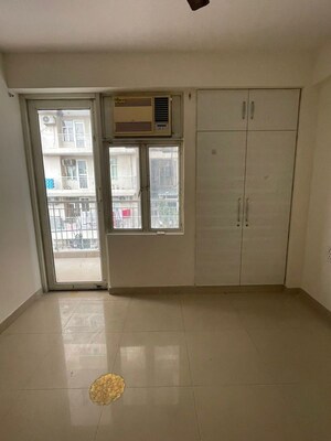Room in 2 BHK Apartment at Mittal Rajnagar Residency, Raj Nagar Extension – for Rent