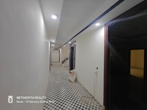 Building Lobby in 3 BHK Builder Floor at Sunshine Apartments Sector 73, Sector 73 – for Sale