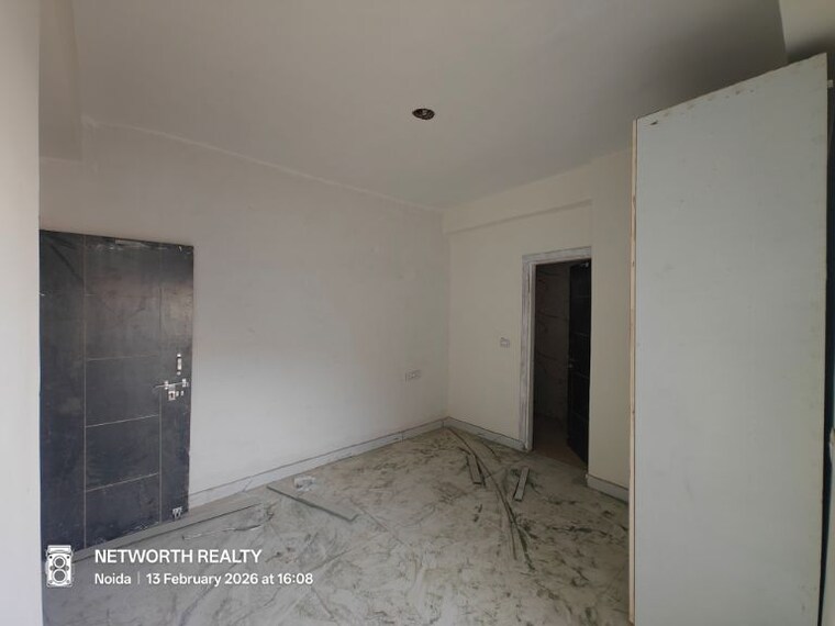 Bedroom, sunshine-apartments-sector-73 3 Bedroom 1500 Sq.Ft. Builder Floor In Sector 73 Noida 9959939