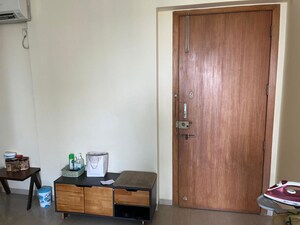 Furnished Amenities in 3 BHK Apartment at Sewri – for Rent