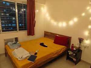 Bedroom in 3 BHK Apartment at Sewri – for Rent