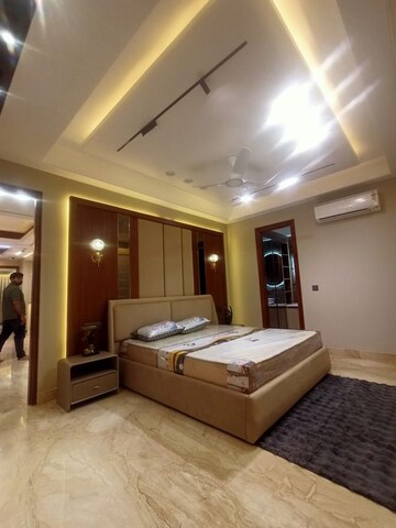 Bedroom in 4 BHK Builder Floor at Central Park Flower Valley, Sohna Sector 33 – for Sale