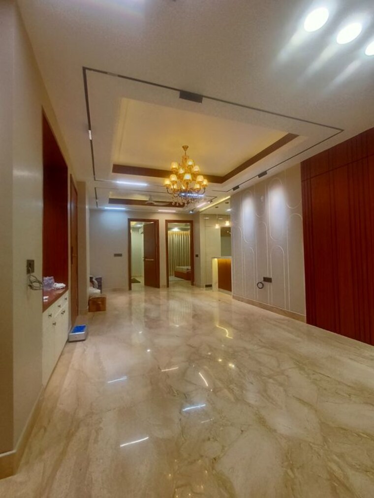 Room, central-park-flower-valley 4 Bedroom 300 Sq.Yd. Builder Floor In Sohna Sector 33 Gurgaon 9960006