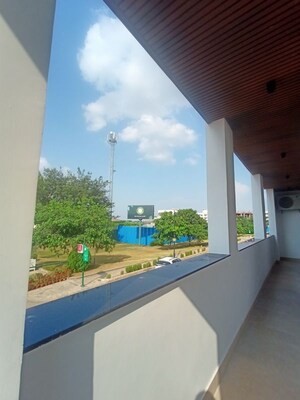 Swimming Pool in 4 BHK Builder Floor at Central Park Flower Valley, Sohna Sector 33 – for Sale