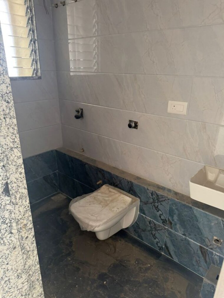 Bathroom, gurukrupa-ekatvam 1 Bedroom 420 Sq.Ft. Apartment In Vikhroli East Mumbai 9959916