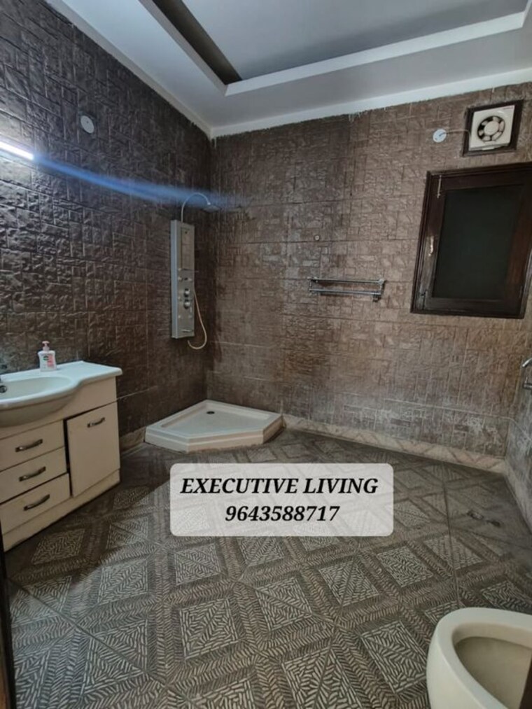 Living Room, greater kailash i 3 Bedroom 1872 Sq.Ft. Builder Floor In Greater Kailash I Delhi 9960037