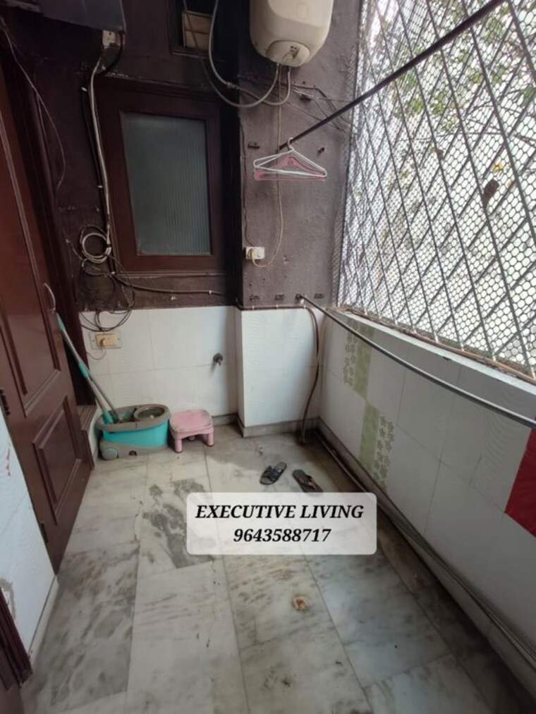 Kitchen, greater kailash i 3 Bedroom 1872 Sq.Ft. Builder Floor In Greater Kailash I Delhi 9960037