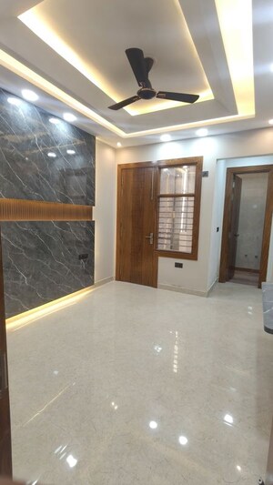 3 BHK Builder Floor For Sale in RPS Palm Drive, Sector 88