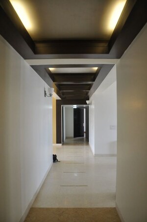 Building Lobby in 3 BHK Apartment at Vipul Belmonte, Sector 53 – for Rent