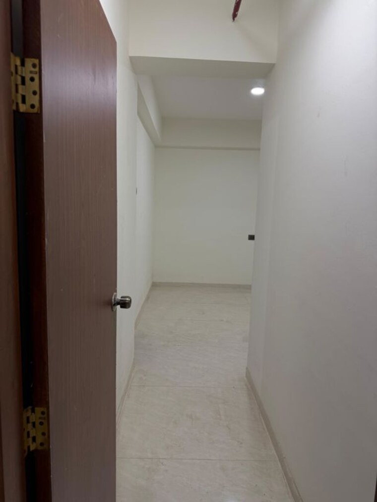 undefined, goregaon west 2 Bedroom 700 Sq.Ft. Apartment In Goregaon West Mumbai 9960488