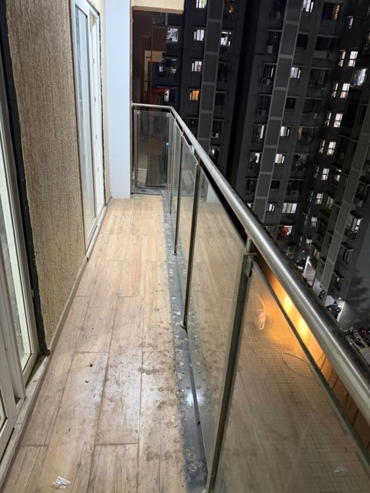 Balcony, goregaon west 2 Bedroom 700 Sq.Ft. Apartment In Goregaon West Mumbai 9960488