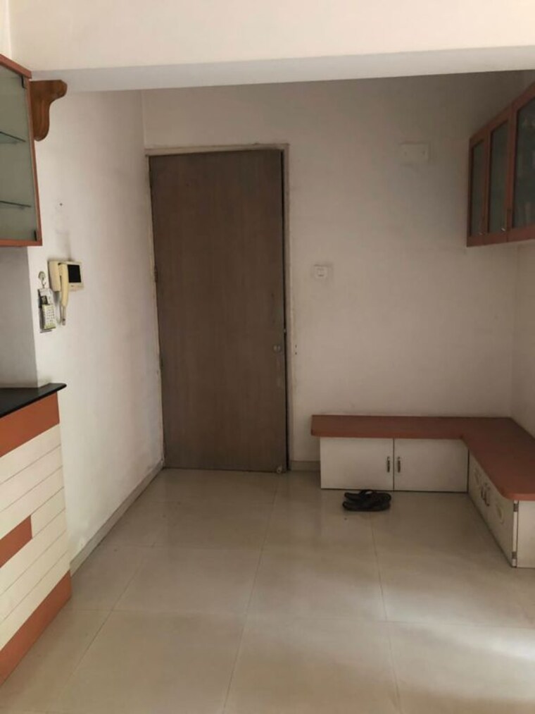 Room, bibwewadi 3 Bedroom 1270 Sq.Ft. Apartment In Bibwewadi Pune 9960412
