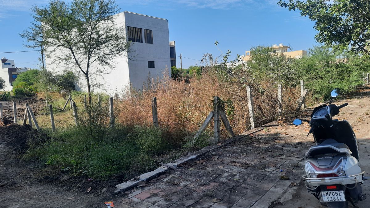 Plot For Sale in Oyster Green Mount City