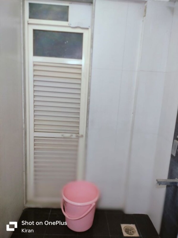 Bathroom, rosa-bella 3 Bedroom 1350 Sq.Ft. Apartment In Ghodbunder Road Thane 9960490