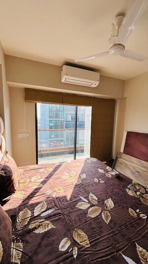 Bedroom in 3.5 BHK Apartment at Signature Global City 63A, Sector 63a – for Rent