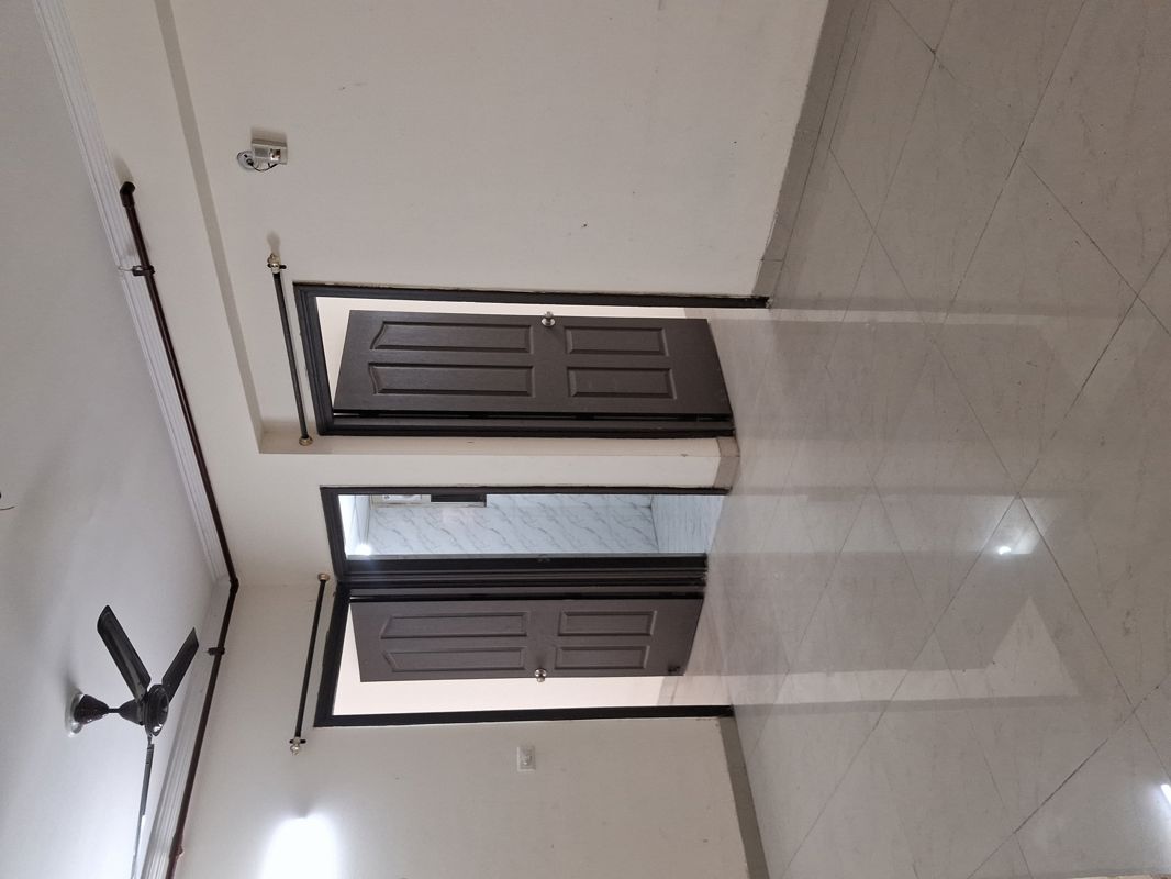 2 BHK Apartment For Rent in Charms Castle