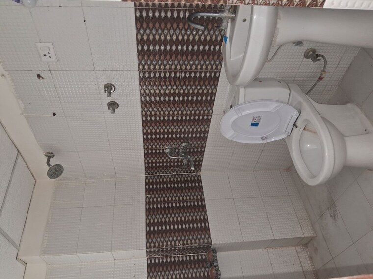 Bathroom, charms-castle 2 Bedroom 850 Sq.Ft. Apartment In Raj Nagar Extension Ghaziabad 9960565