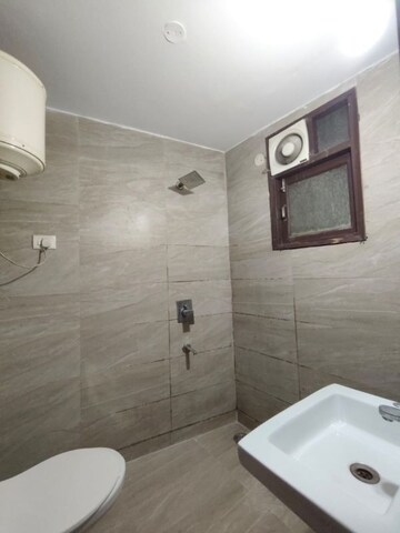 Master Bedroom in 1 BHK Builder Floor at Saket – for Rent