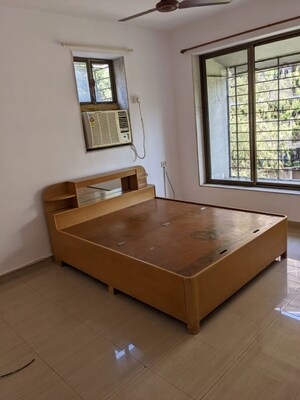 Bedroom in 3 BHK Apartment at Chembur – for Rent