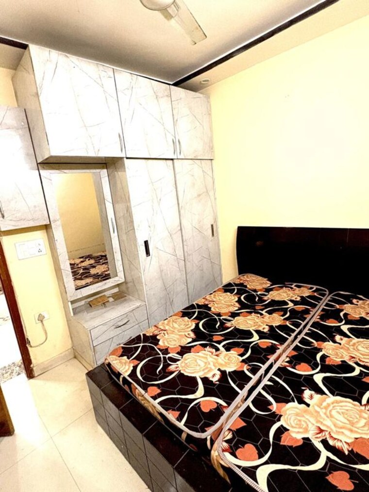 Bedroom, ansal-sushant-estate 1 Bedroom 723 Sq.Ft. Apartment In Sector 52 Gurgaon 9960805