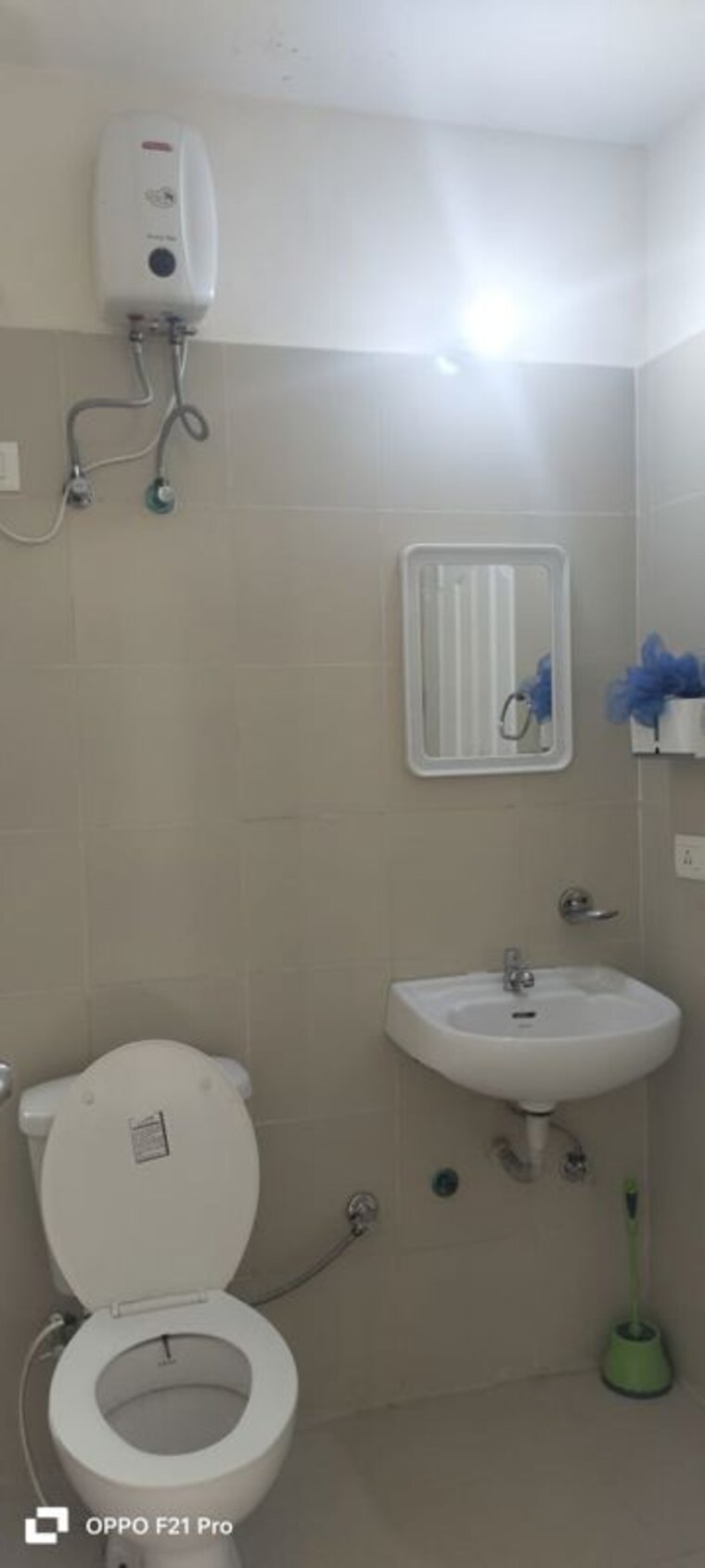 Bathroom, roots-courtyard 3 Bedroom 1750 Sq.Ft. Builder Floor In Sector 48 Gurgaon 9960810