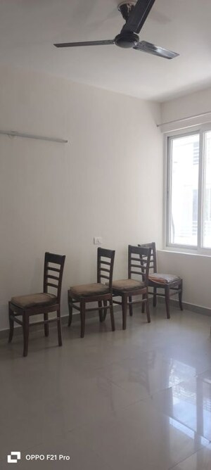 Living Room in 3 BHK Builder Floor at Roots Courtyard, Sector 48 – for Rent