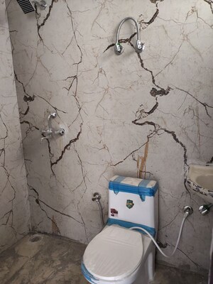 Bathroom in 1 BHK Builder Floor at Sunshine Apartments Sector 73, Sector 73 – for Rent