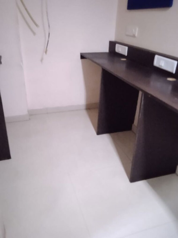 Kitchen, naupada Commercial Office Space 430 Sq.Ft. In Naupada Thane 9960950